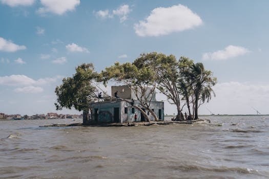 Exploring Hybrid Cloud Storage Platforms for Home Users